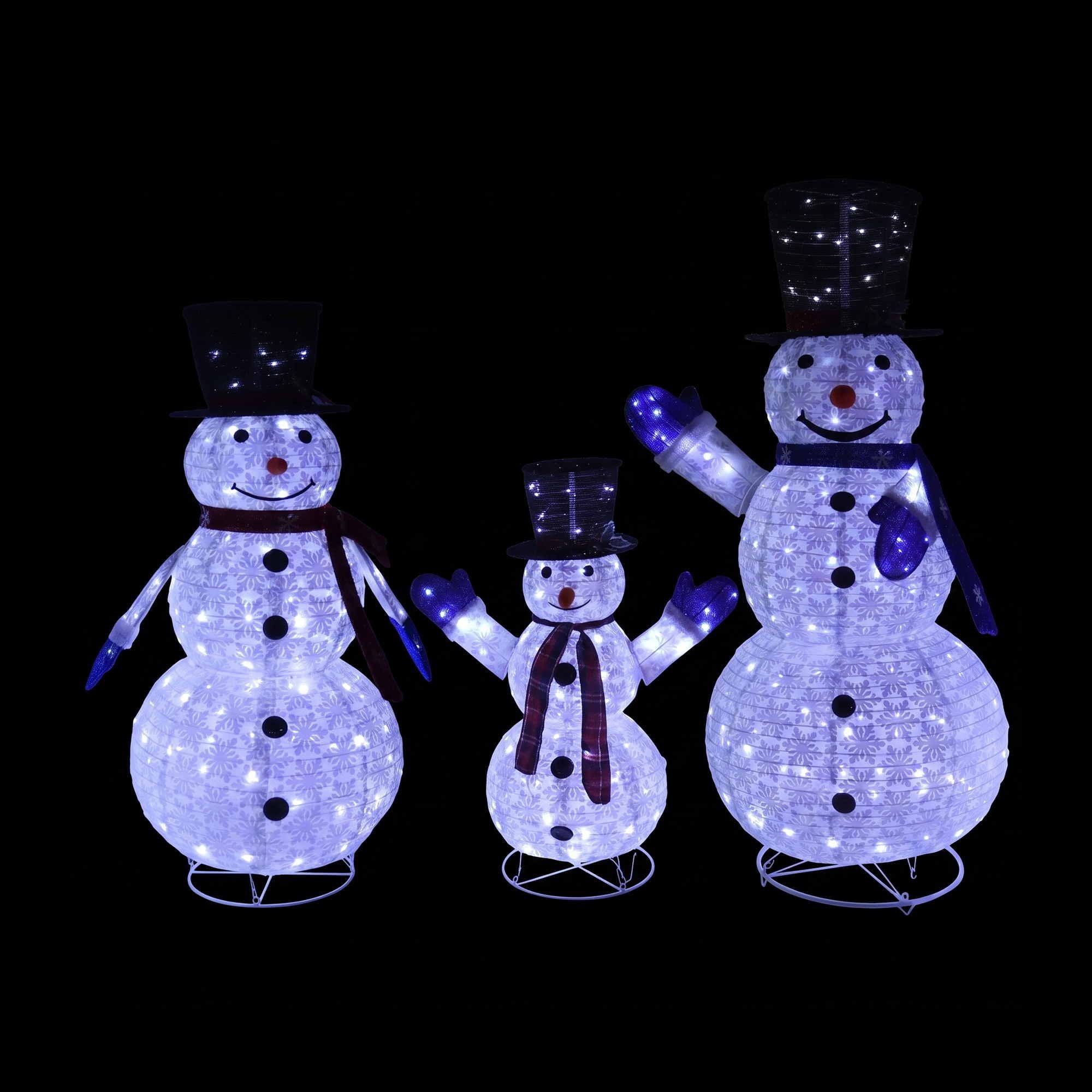 Snowman Family Christmas Light Decoration Set with 330 LEDs