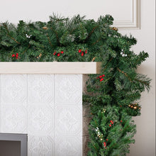 3M Pre-Decorated Christmas Garland – Berries 320 Tips