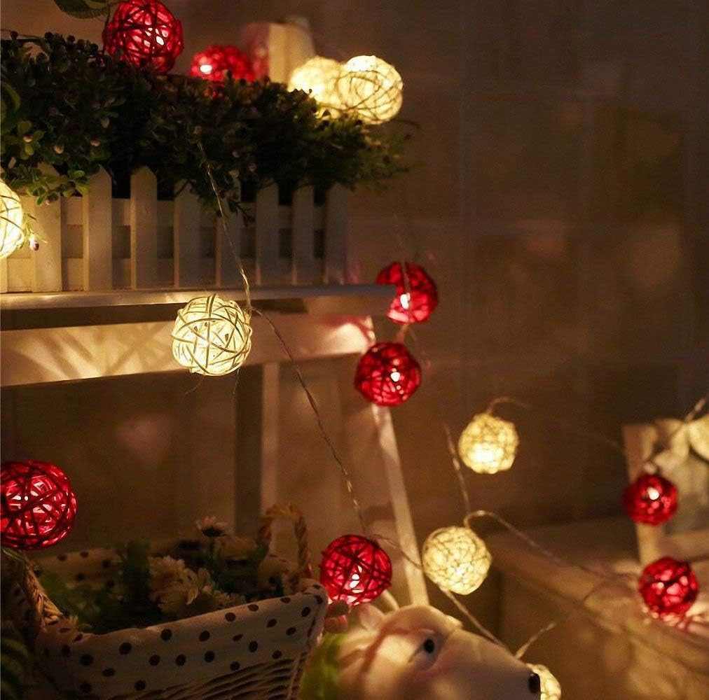 5M Red & White Rattan Ball Christmas Lights – 50 Warm White LEDs