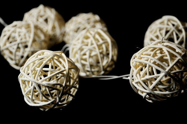 3M Cream White Rattan Ball Christmas Lights – 20 Warm White LEDs
