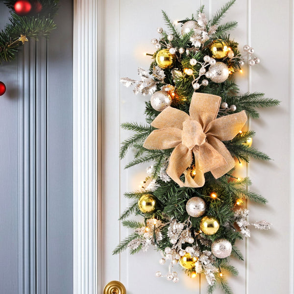 45CM Pre-Lit Christmas Wreath – 30 Warm White LEDs, Pinecones, Berries & Baubles
