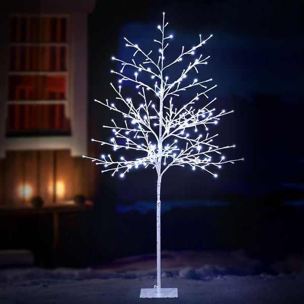 5FT Solar Christmas Tree – 304 Tips, 304 Warm White LED Lights