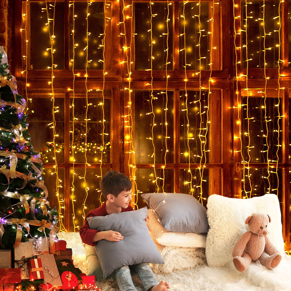 6M x 3M Curtain Lights with 600 Warm White LEDs